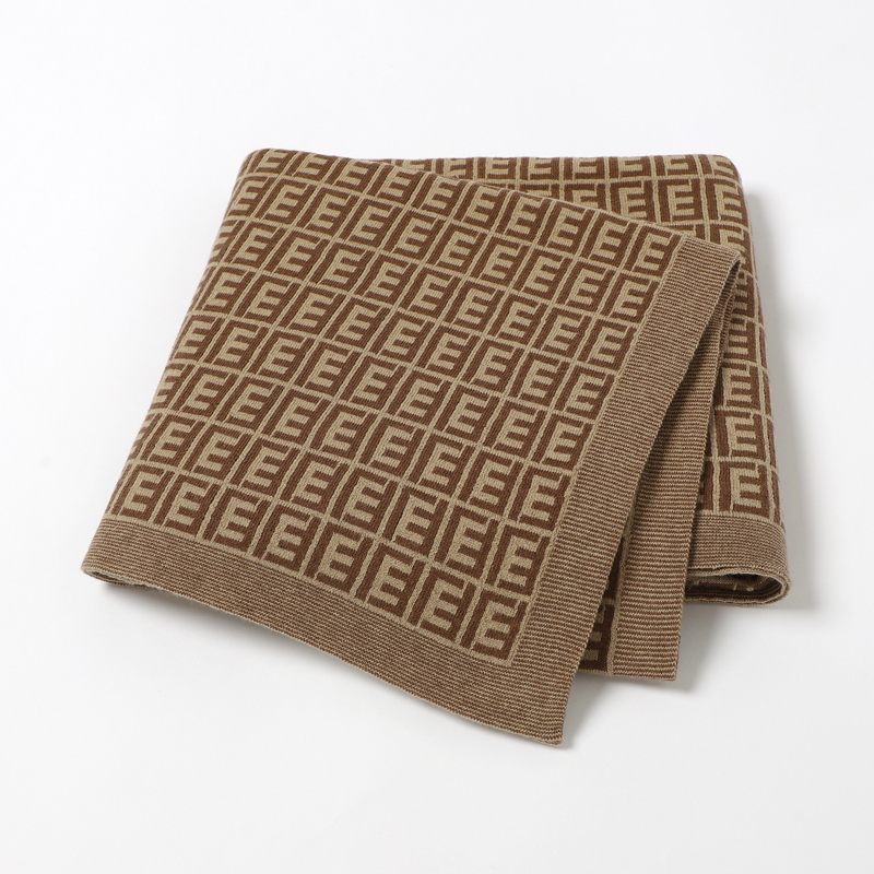 Couverture en tricot à carreau - Baby Nursery Boy avis et prix